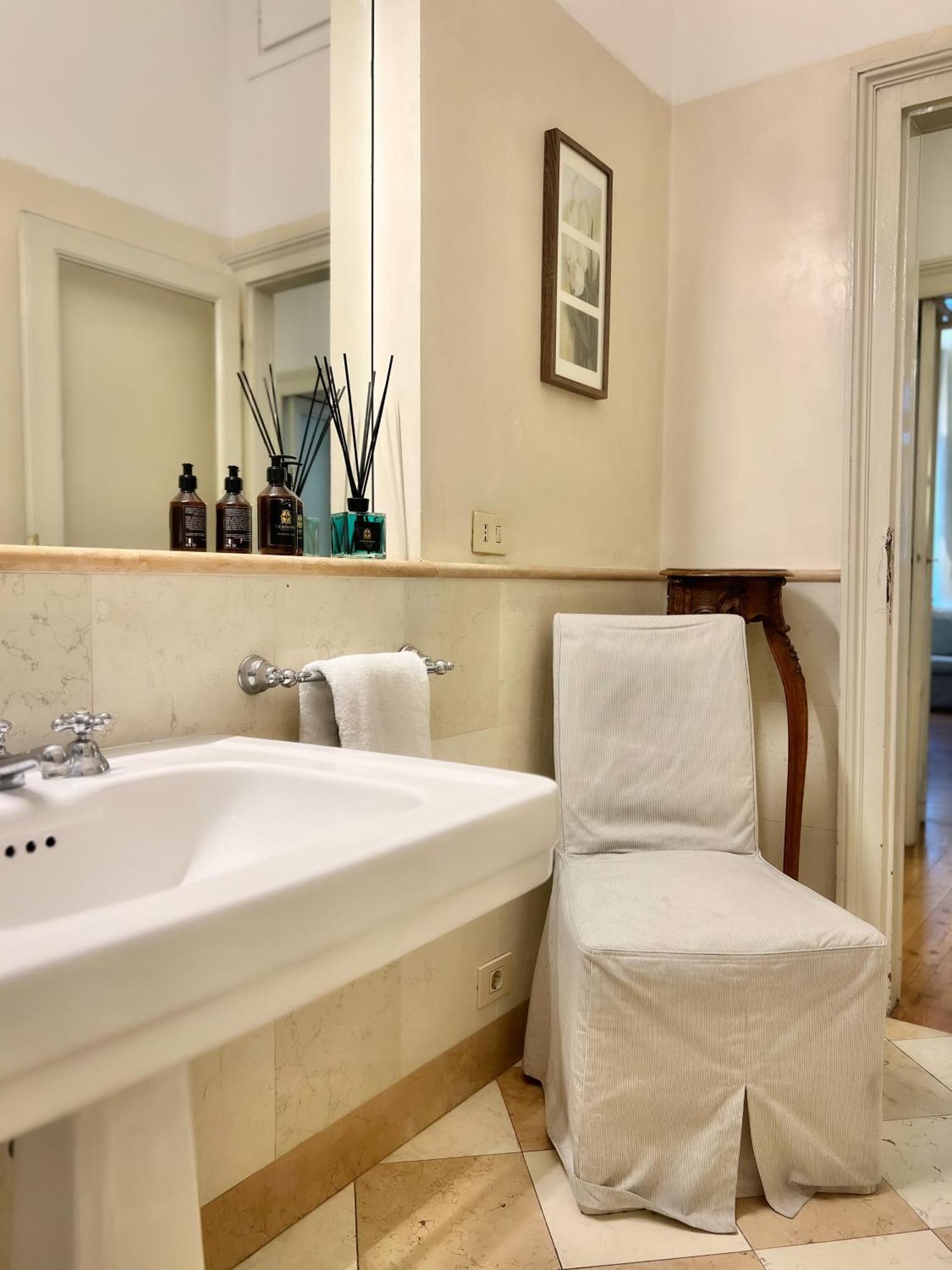 Comecasa 2 Bedrooms Apartment In Via Curtatone Milán Exteriér fotografie